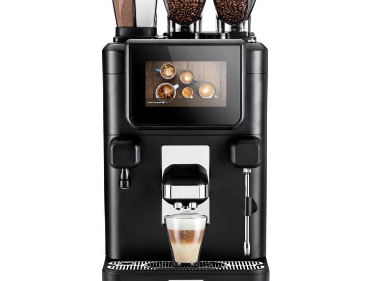 Kaffeemaschine "Barista Ultima" von Kaffee Partner auf weißem Hintergrund